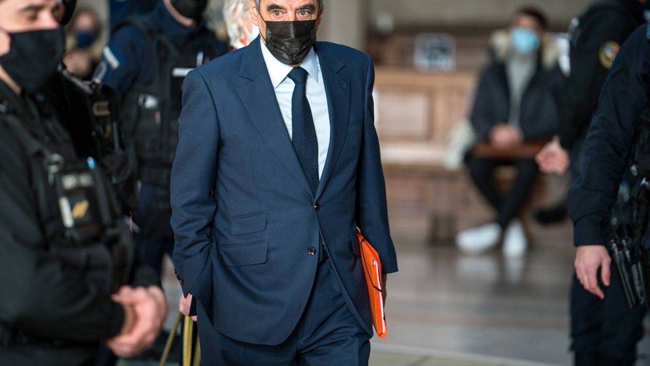 François Fillon, ce lundi, à son arrivée au tribunal.