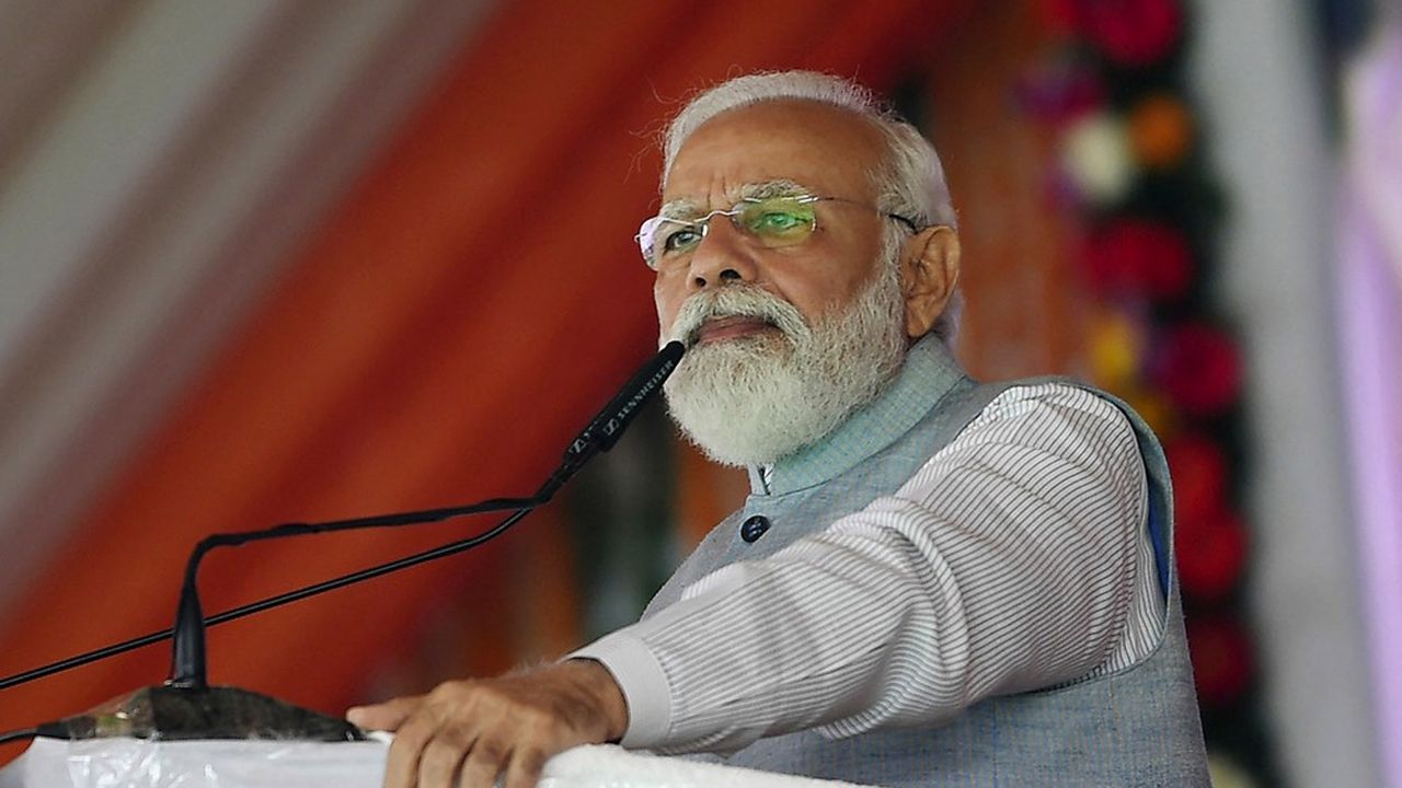 Le Premier ministre indien Narendra Modi lors de l'inauguration de l'autoroute Purvanchal, le 16 novembre 2021.
