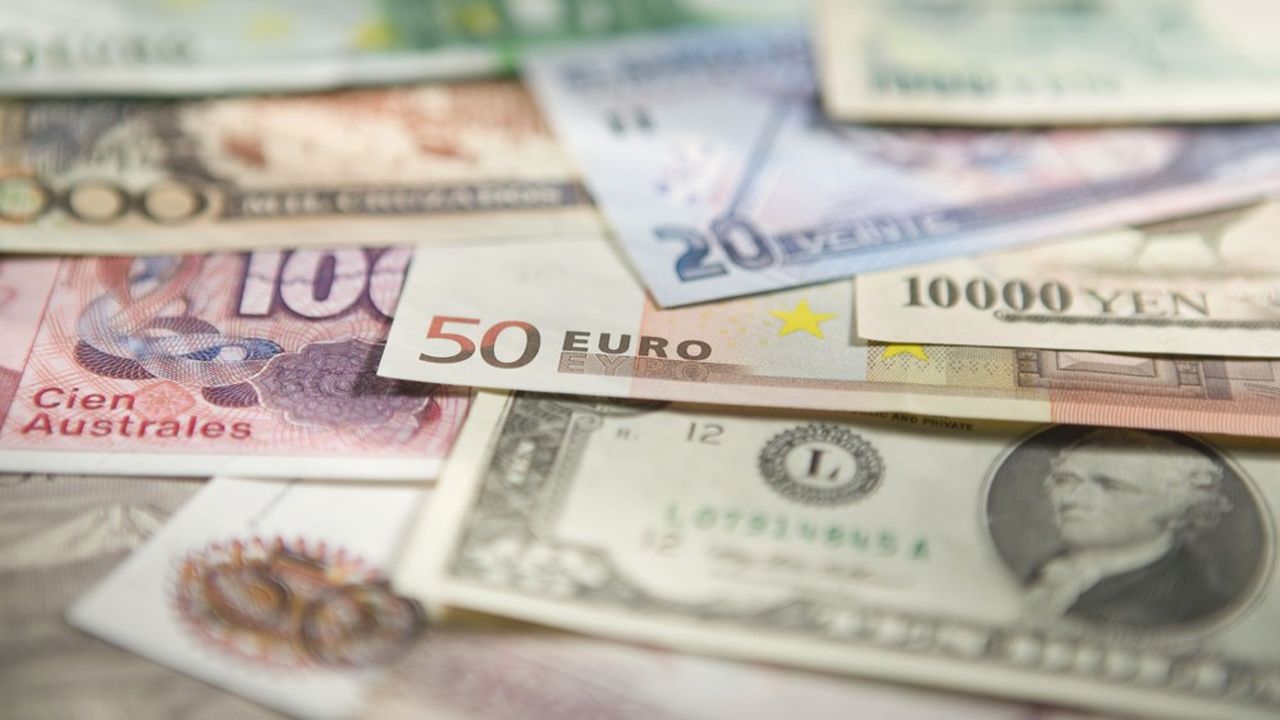 A 0,88 dollar pour un euro (1,13 euro pour un dollar), le dollar est au plus haut depuis juillet 2020.