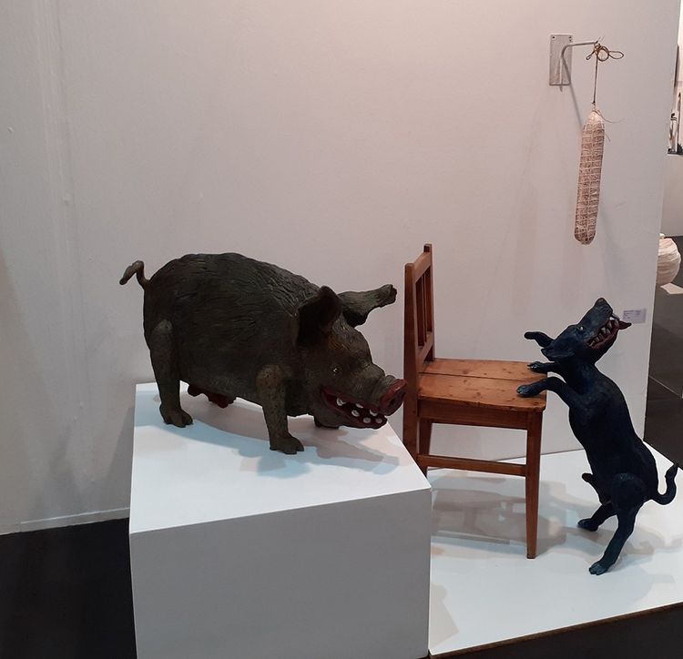 éChien debout sur la chaise» et «Cochon», de Raymond Waydelich (2020).