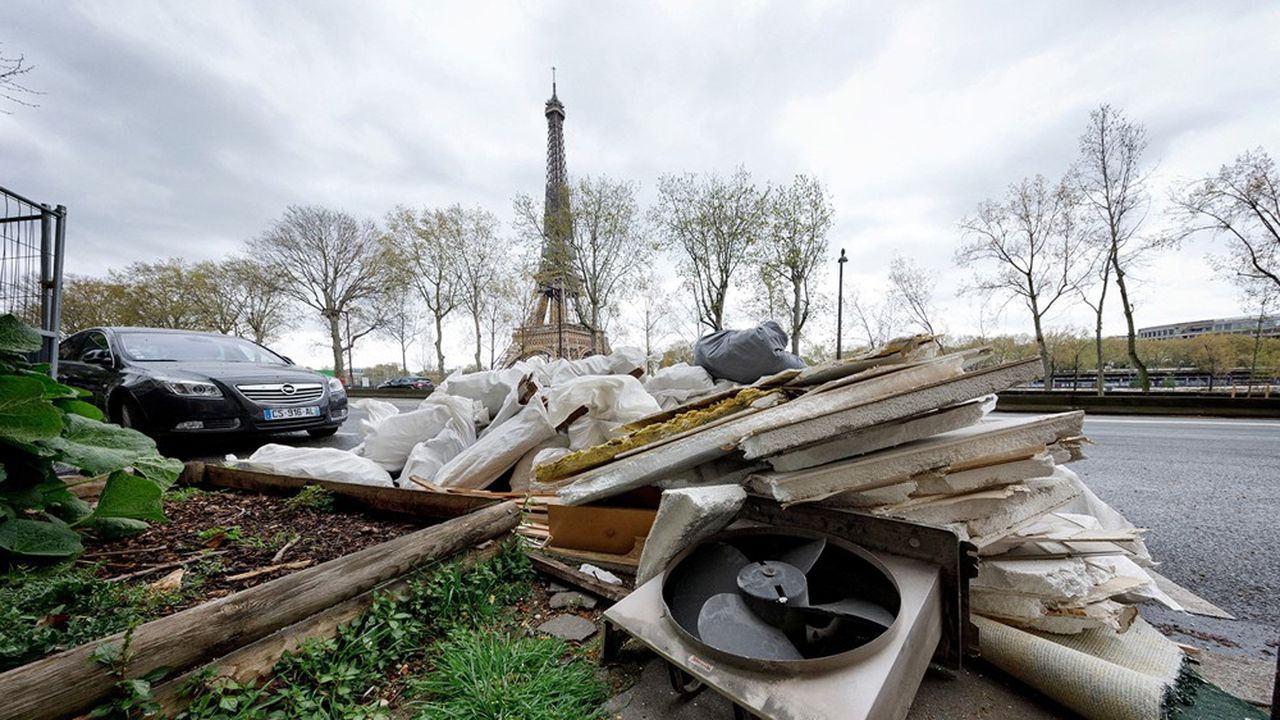 Paris, avril 2021 : En France, 21,4 kg de déchets sauvages par habitant et par an sont déposés hors des lieux prévus à cet effet.