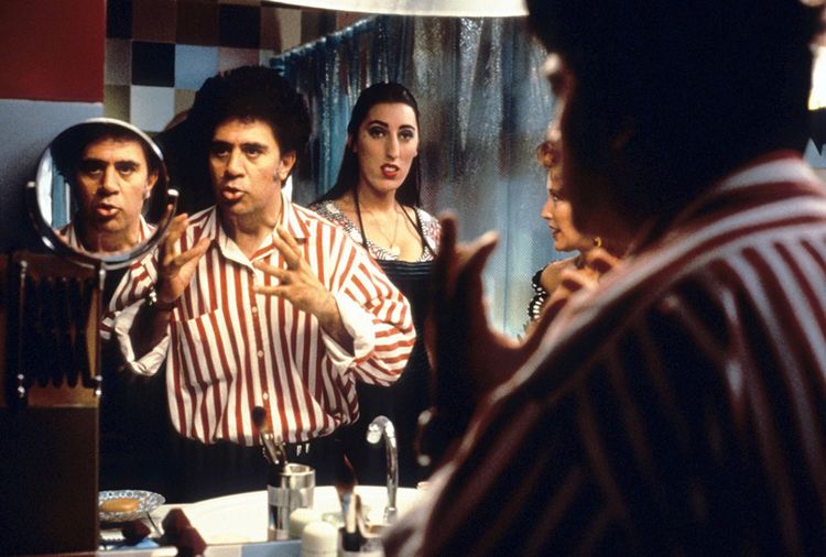 Rossy de Palma, autre muse de Pedro Almodovar pendant le tournage de «Kika» (1993).