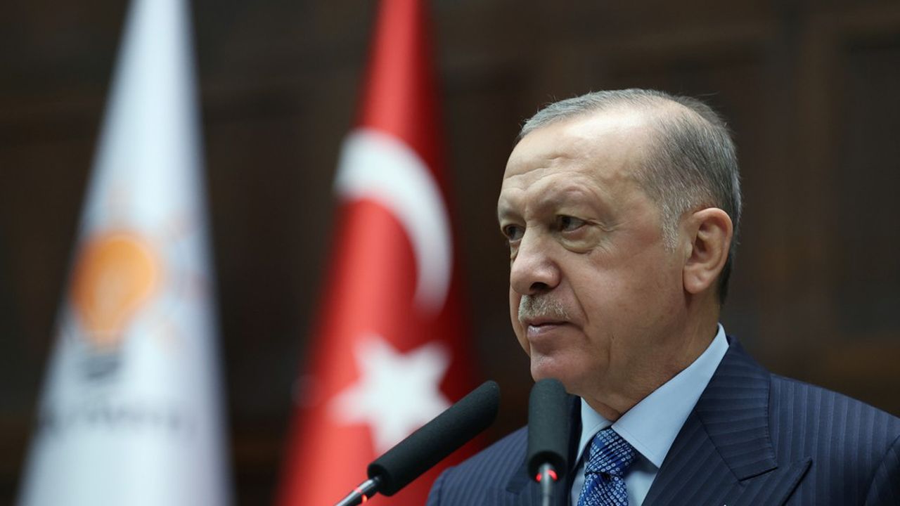 Le président turc, Recep Tayyip Erdogan, a défendu, mercredi devant les députés de son parti, sa politique économique « risquée mais juste ».
