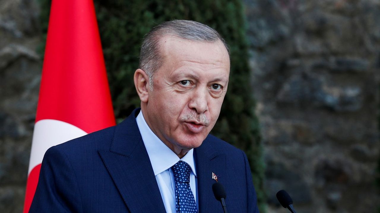 Recep Tayyip Erdogan refuse d'infléchir sa politique économique malgré une inflation record.