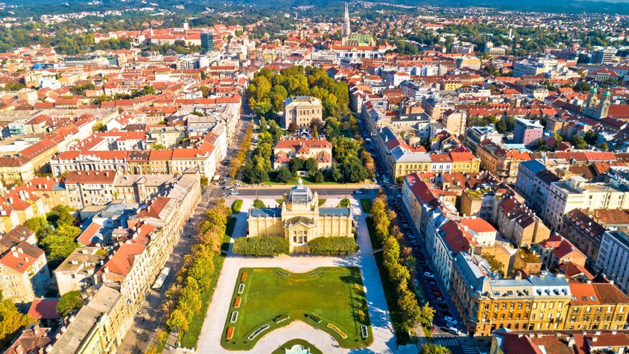 L'économie de la Croatie - ici le centre historique de la capitale, Zagreb -, est déjà largement convertie à l'euro.