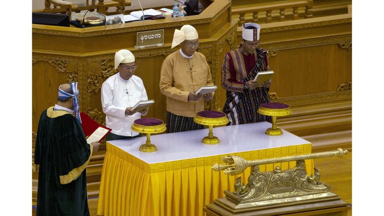 Mars 2016 : Htin Kyaw, nouveau président