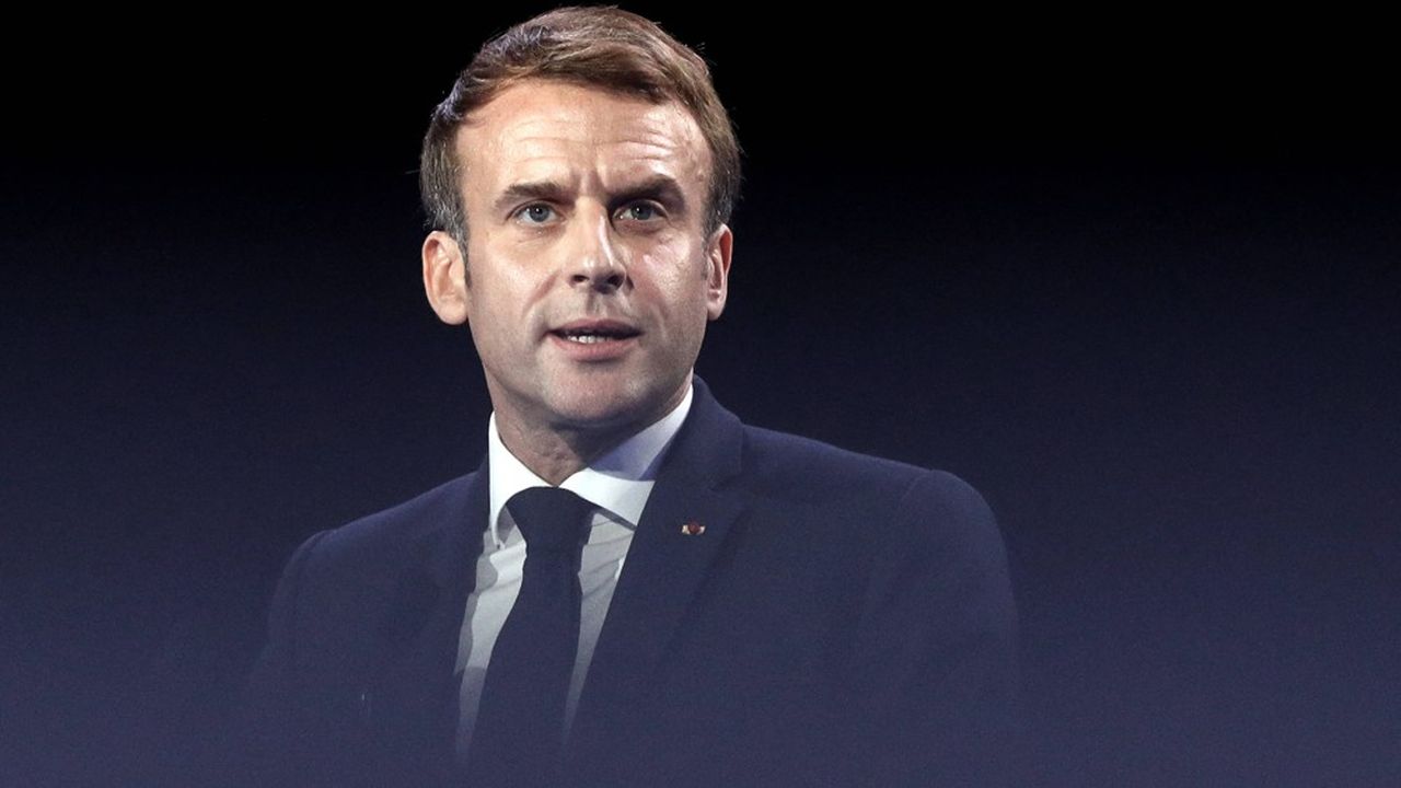 Les professionnels bénéficieront de « facilités sur les prêts garantis », mais aussi de « compensations », a assuré Emmanuel Macron.