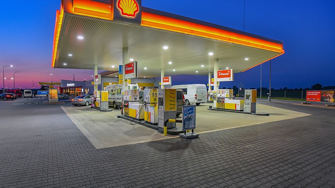 Royal Dutch Shell entretenait des relations houleuses avec les autorités néerlandaises.