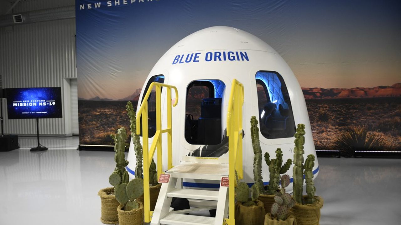 New Shepard est une fusée réutilisable développée par la société Blue Origin pour effectuer des vols suborbitaux.