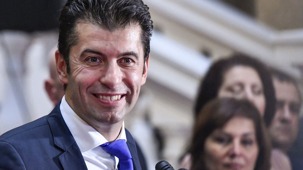 Kiril Petkov, cofondateur du parti « Poursuivons le changement » (PP) a été élu lundi Premier ministre par le Parlement bulgare.
