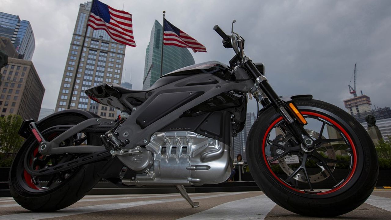 Harley-Davidson ne commercialise pour l'heure qu'un modèle, la LiveWire One, qui dispose d'une autonomie de 235 kilomètres et est vendue 22.000 dollars.