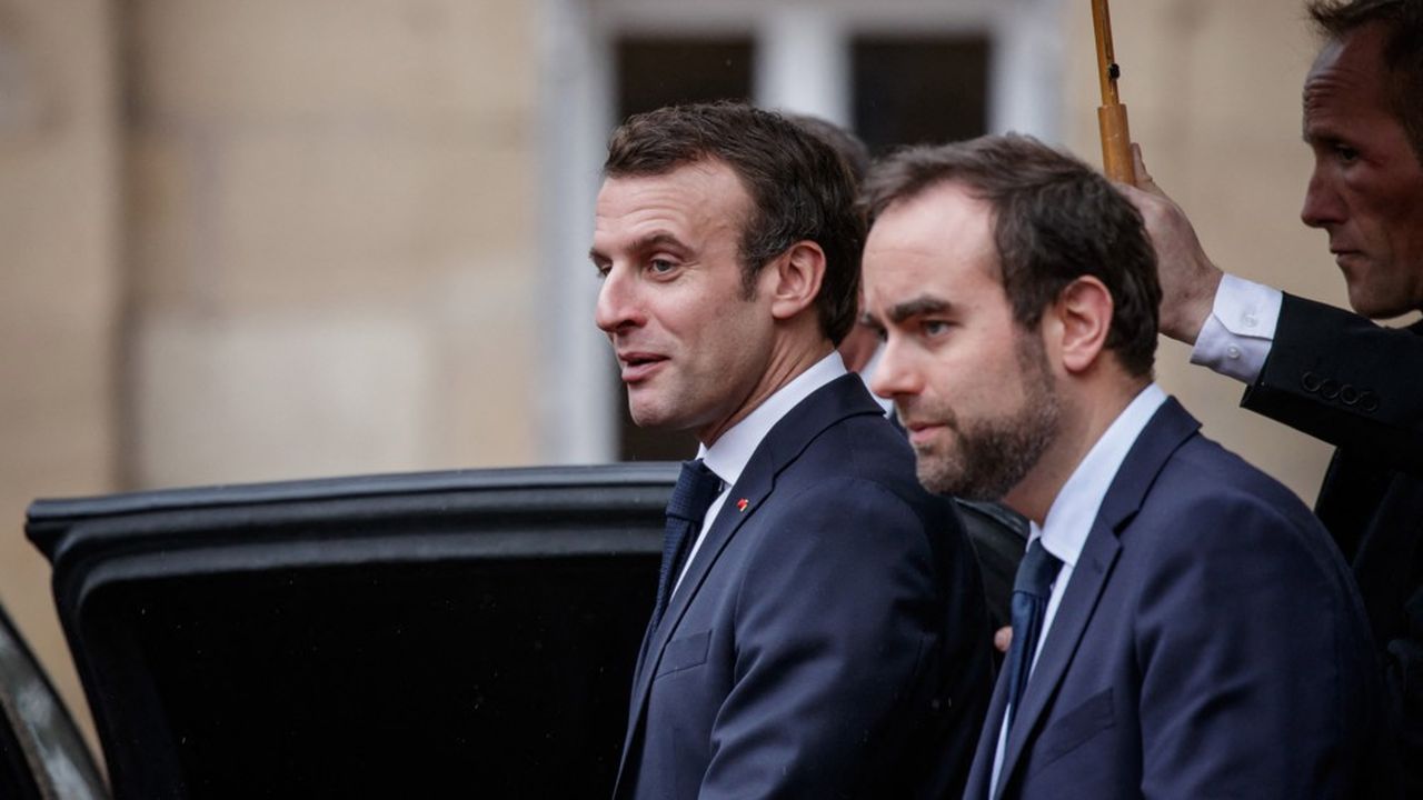 Le président Emmanuel Macron et son ministre des Outre-mer, Sébastien Lecornu.