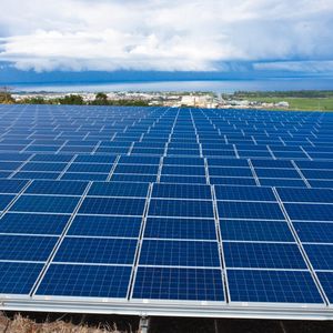 9 % de l'électricité consommée à La Réunion est d'origine solaire.
