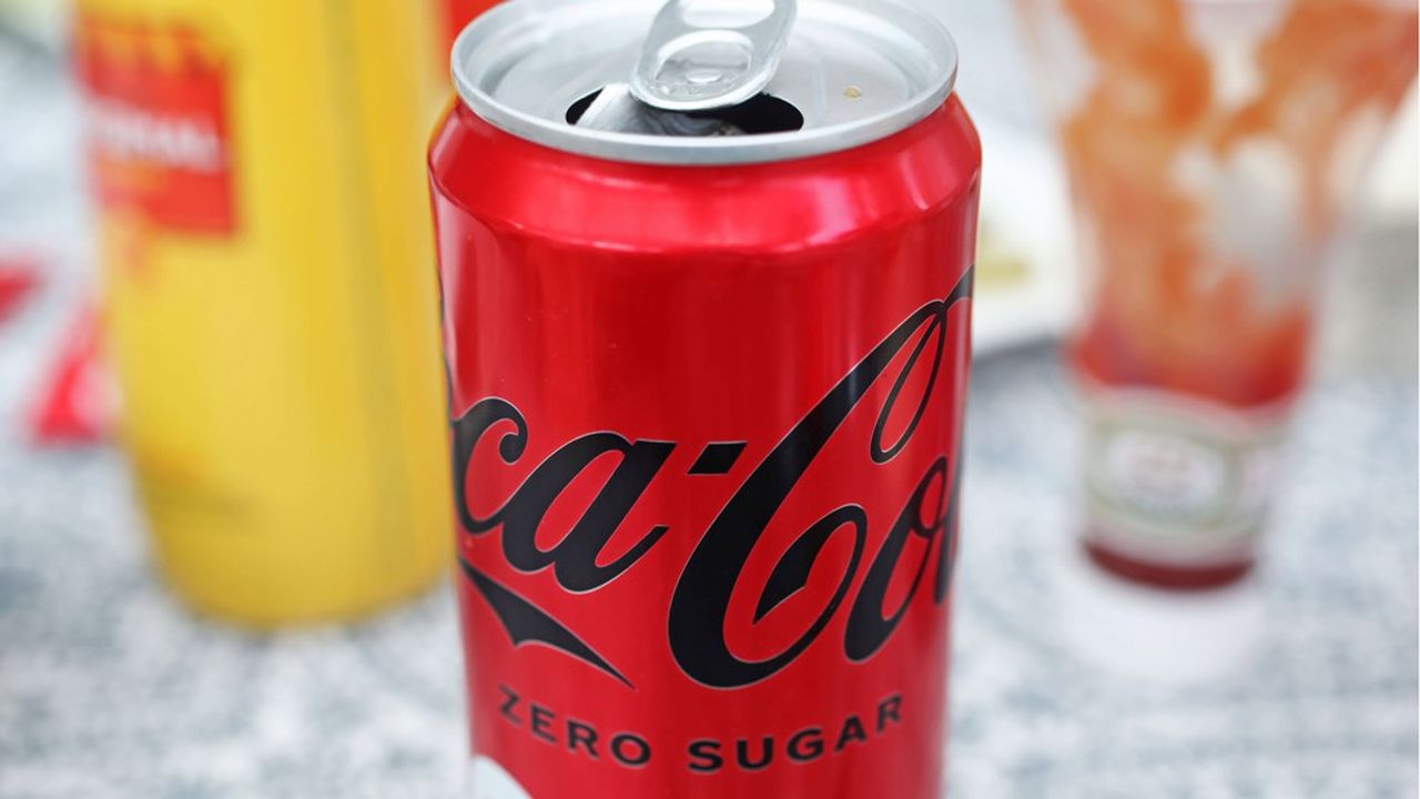 Relooking pour le Coca-Cola sans sucres cette année, avec une nouvelle canette et une recette adaptée.