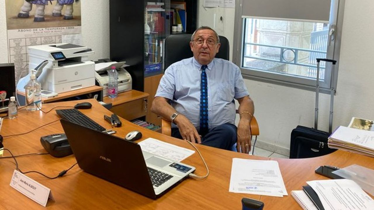 Jean-Marie Albouy, président du tribunal de commerce de Nîmes, encourage les dirigeants d'entreprise à venir consulter son équipe, en amont des problèmes.