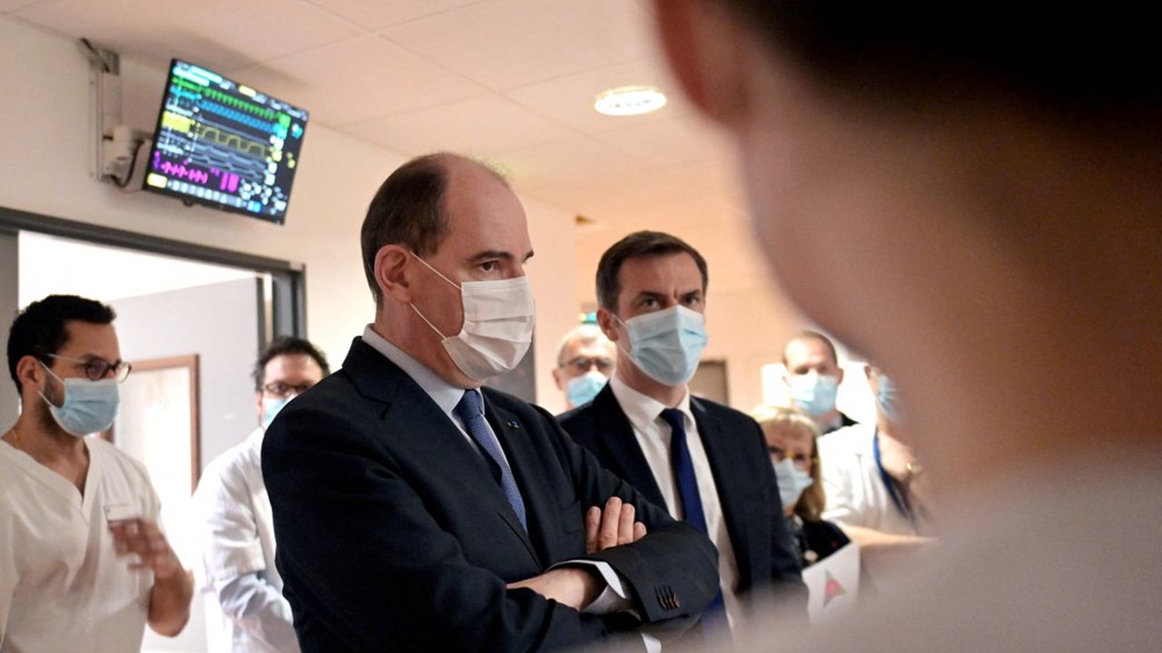 Le Premier ministre Jean Castex a annoncé un passe vaccinal courant janvier. Le ministre de la Santé Olivier Véran a ouvert le débat sur un passe sanitaire au travail.