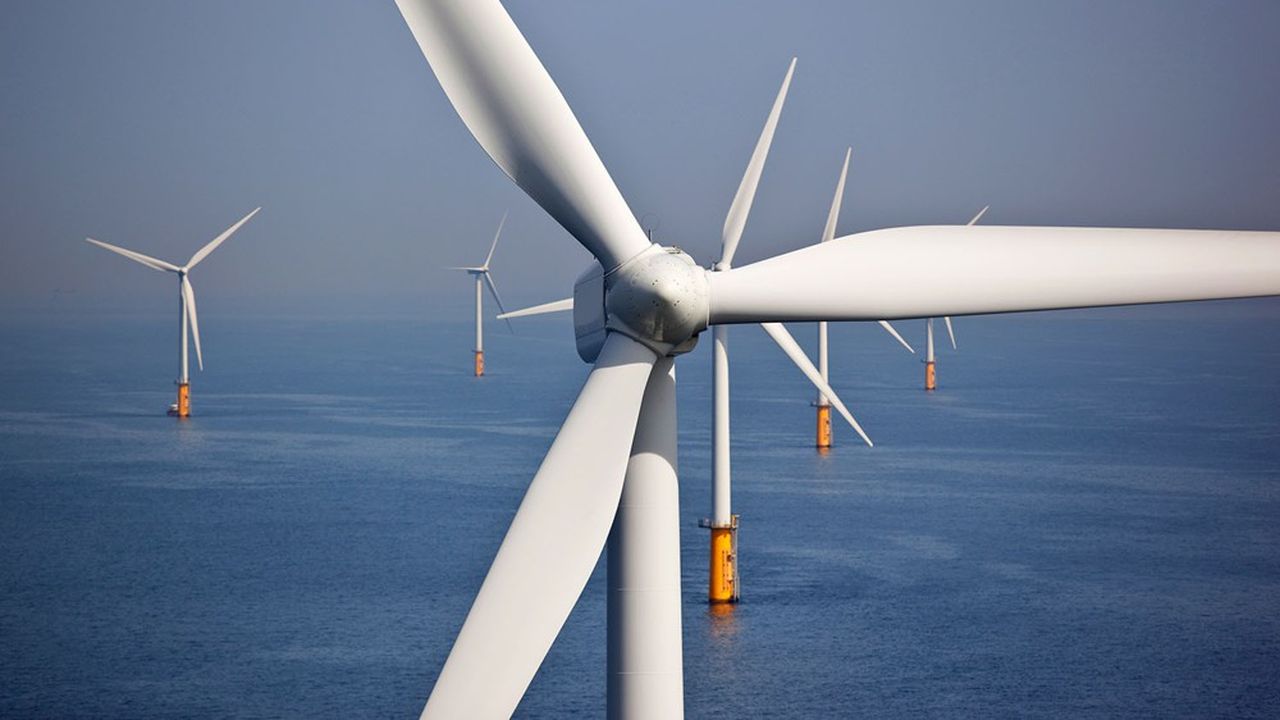 Le boom de l'éolien en mer américain nécessitera entre 8 et 10 milliards de dollars d'investissements par an entre 2025 et 2030, prévoit le cabinet Rystad Energy.