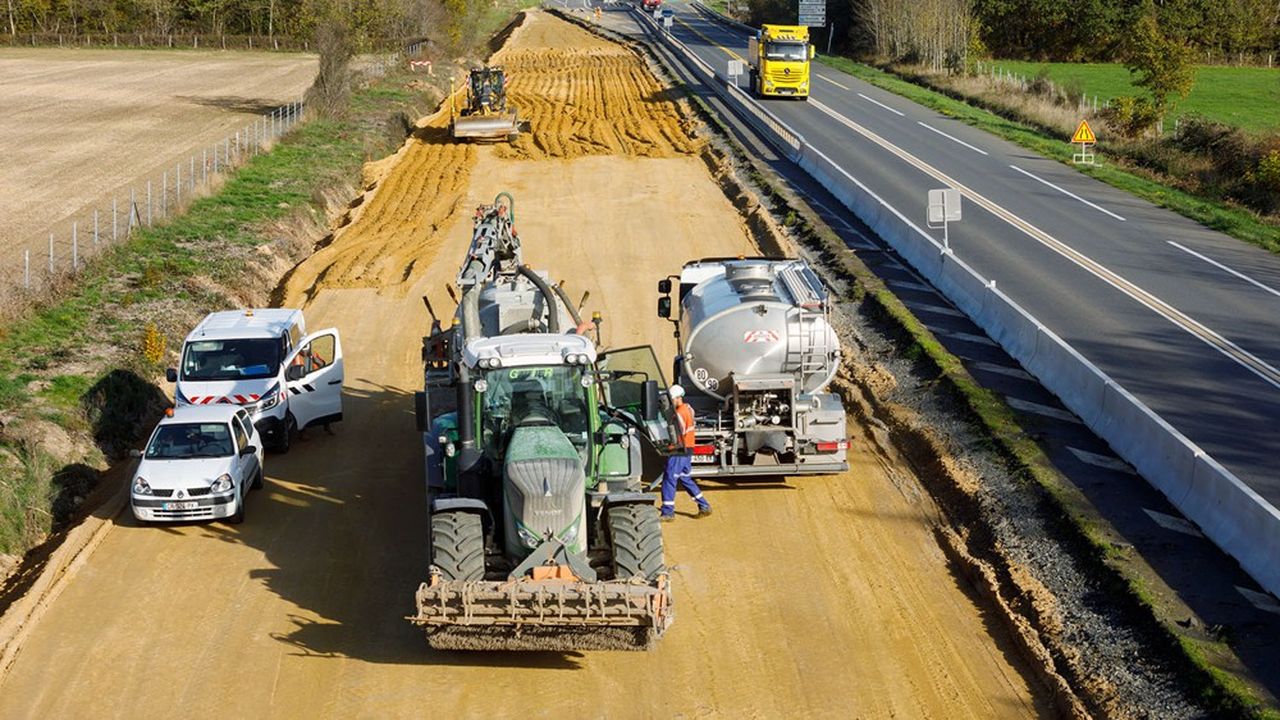 L'achèvement de la mise en 2X2 voies de la Route Centre Europe Atlantique (RCEA) reste prévu pour fin 2023 dans le département de Saône-et-Loire.