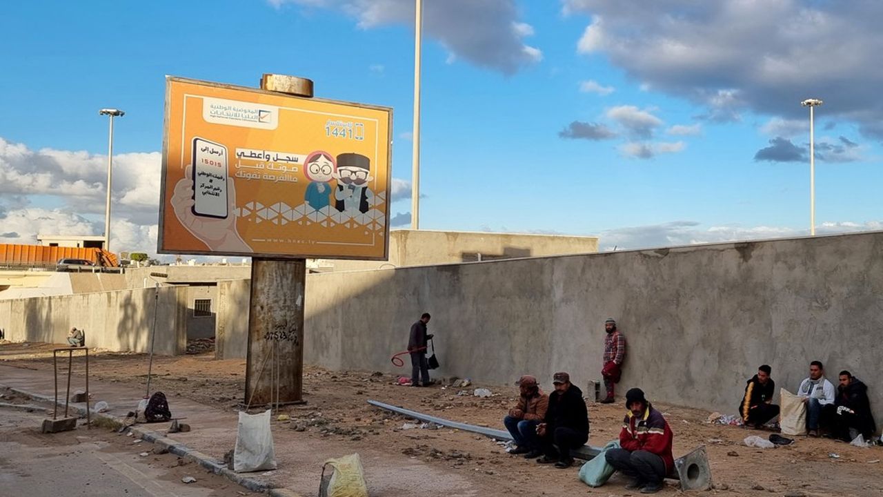 Les Libyens étaient nombreux à avoir retiré ces dernières semaines leur carte d'électeur, et même à avoir déposé leur candidature aux législatives.