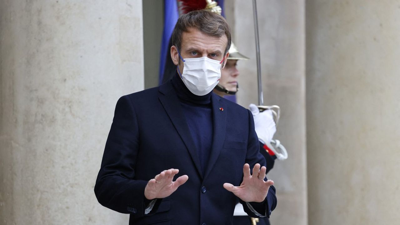 Emmanuel Macron mise sur l'accélération et l'amplification de la campagne vaccinale.