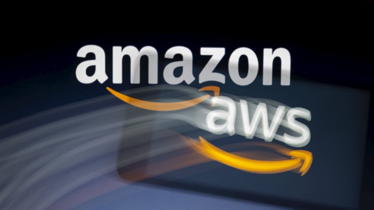 Amazon Web Services (AWS), le leader mondial du cloud, a été touché mercredi par une panne qui a affecté certains de ses serveurs sur la côte est américaine.