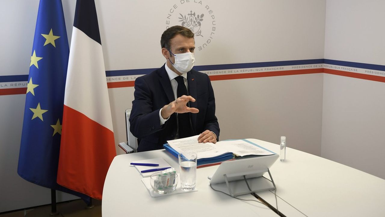 Emmanuel Macron a exclu un couvre-feu le 31 décembre tout comme le report de la rentrée scolaire, maintenue le 3 janvier.