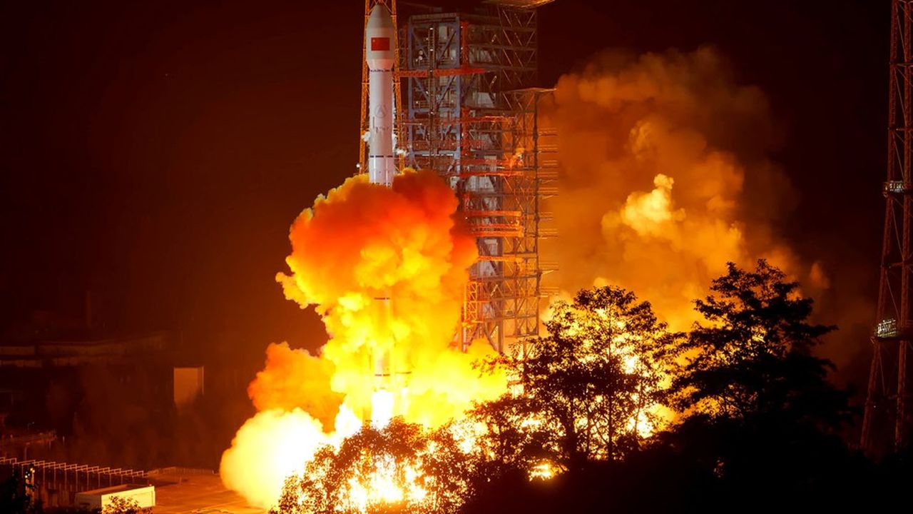  Dans le secteur spatial, la Chine, qui a lancé en avril le premier module de sa station spatiale et son premier rover martien, a tiré davantage de fusées que les Etats-Unis l'an dernier.