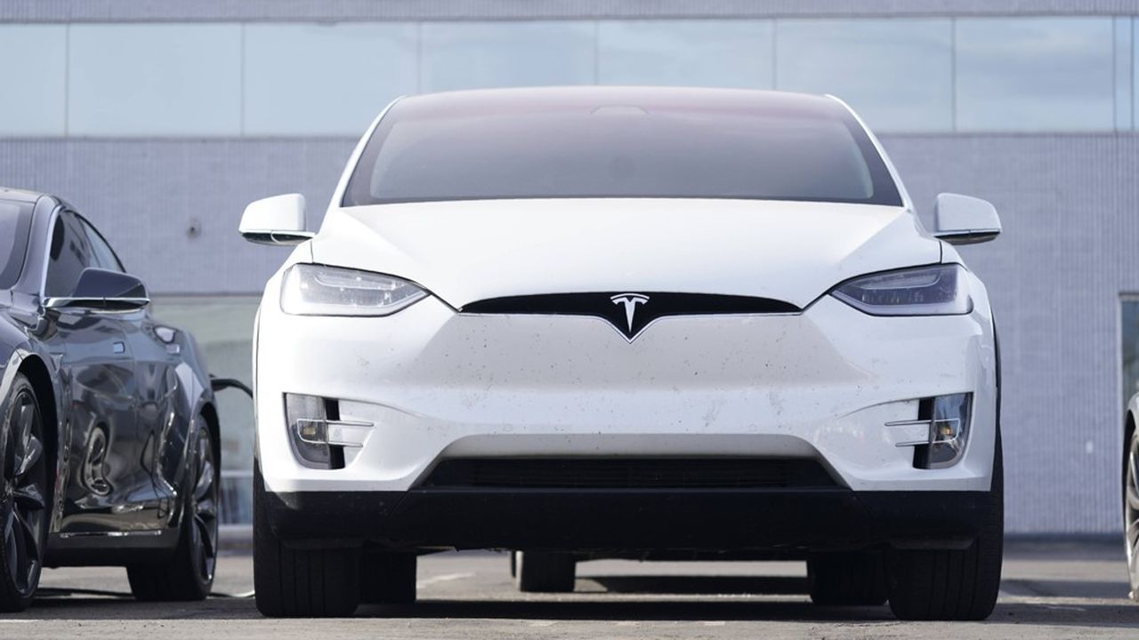 La Model X de Tesla est l'un des véhicules de luxe du constructeur.