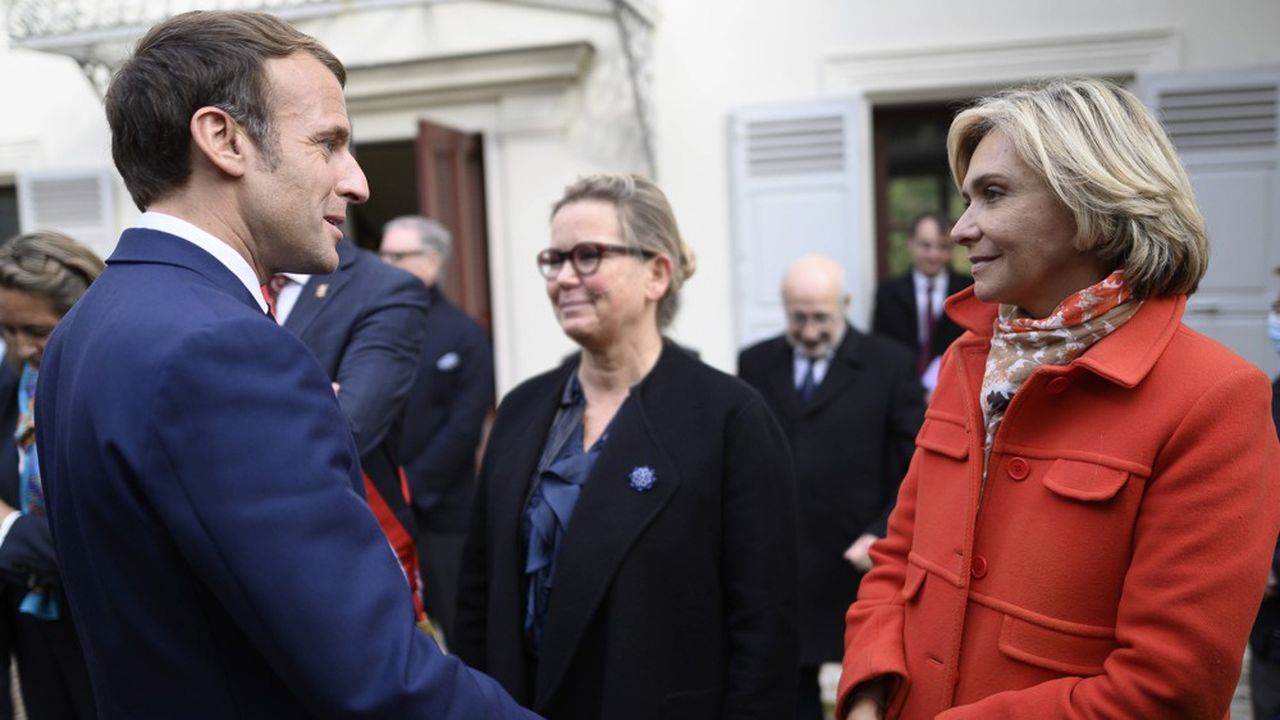 A 16 % des intentions de vote, Valérie Pécresse est au coude-à-coude avec Marine Le Pen pour être au second tour face à Emmanuel Macron