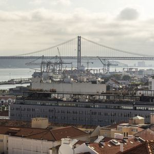 Lisbonne, au Portugal. Depuis 1999, la croissance du PIB de l'économie portugaise plafonne à 1 % par an, en moyenne.