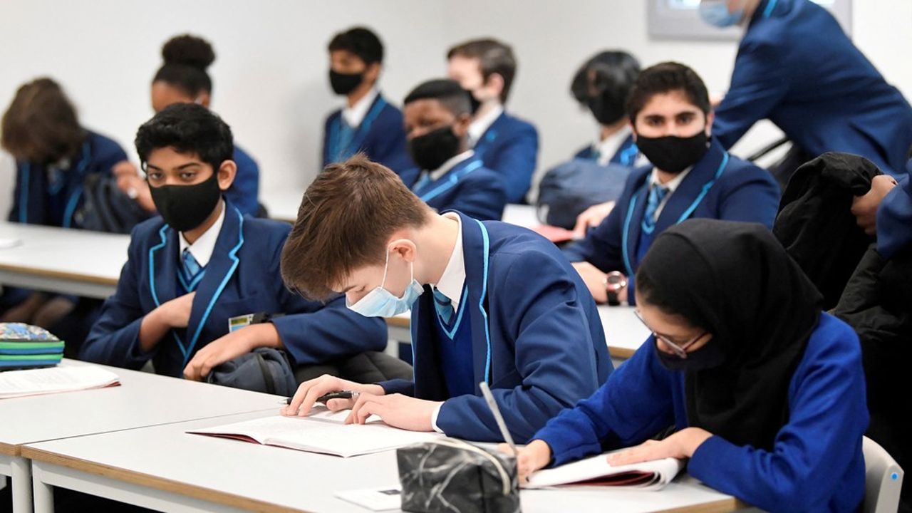 En Angleterre, où les élèves font leur rentrée mardi, le ministre de l'Education a reconnu que les absences d'enseignants représenteraient « un défi possible ».