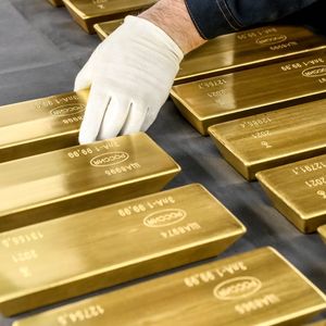 Après un record à plus de 2.000 dollars l'once en 2020, l'or évolue désormais autour de 1.800 dollars.