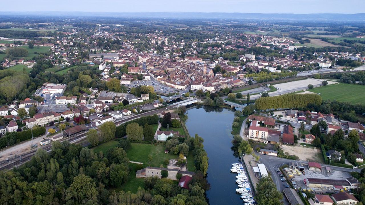 La Bresse (ici, la ville de Louhans) s'étend sur les départements de Saône-et-Loire, de l'Ain et du Jura.