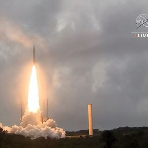 La précision du tir du James Webb Telescope sur Ariane 5 le 25 décembre dernier a permis des gains de carburants, qui garantissent au télescope une durée de vie plus proche de dix ans que du minimum garanti de cinq ans.