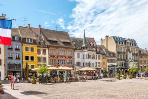 Mulhouse combine prix de l'immobilier attractifs et fort taux de CDI pour 100 habitants.
