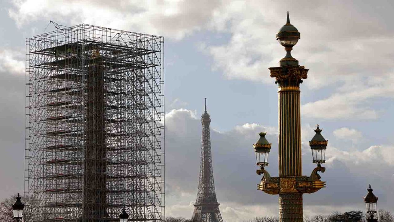 Le chantier de restauration de l'obélisque de Louxor, place de la Concorde, devrait durer six mois.