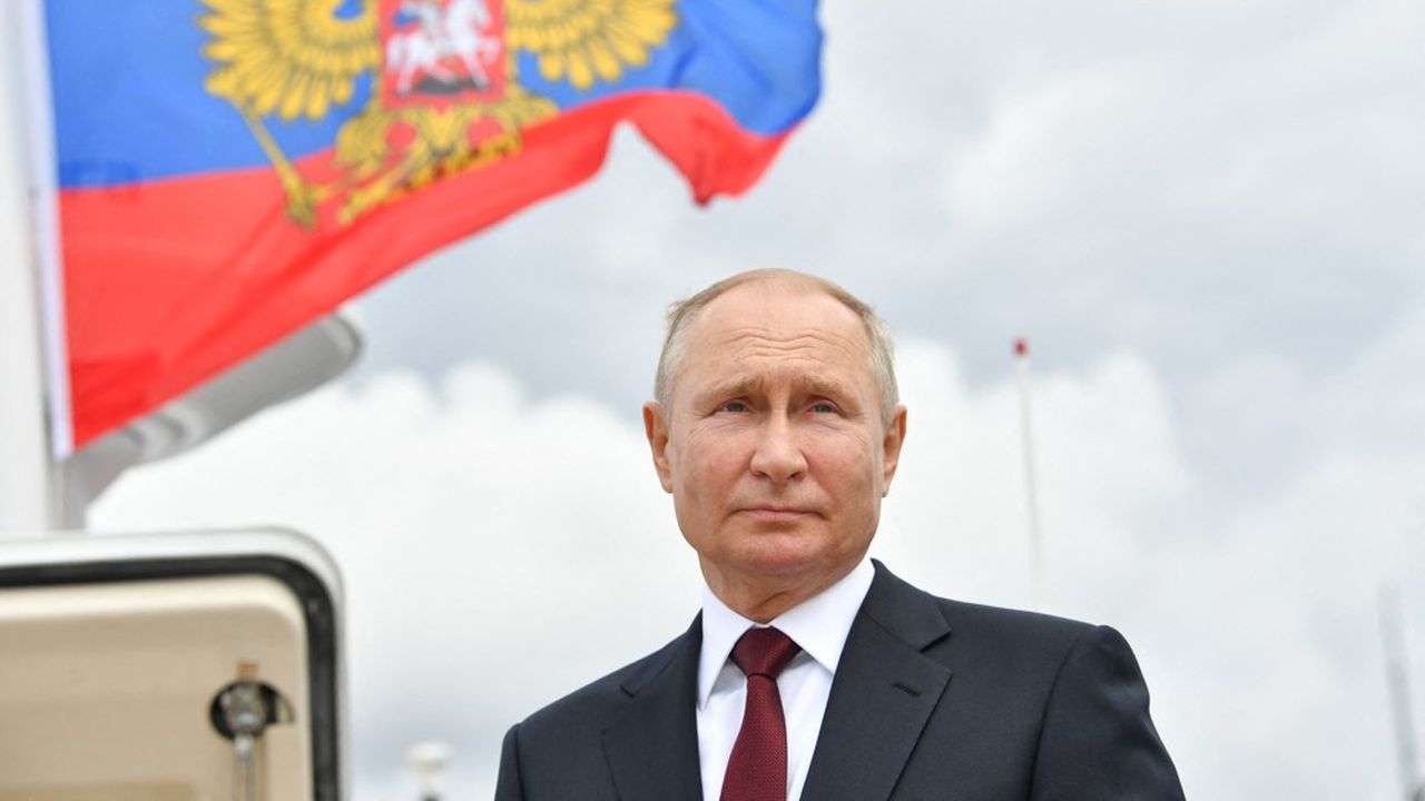 Le président russe Vladimir Poutine lors d'une parade militaire navale le 25 juillet 2021.