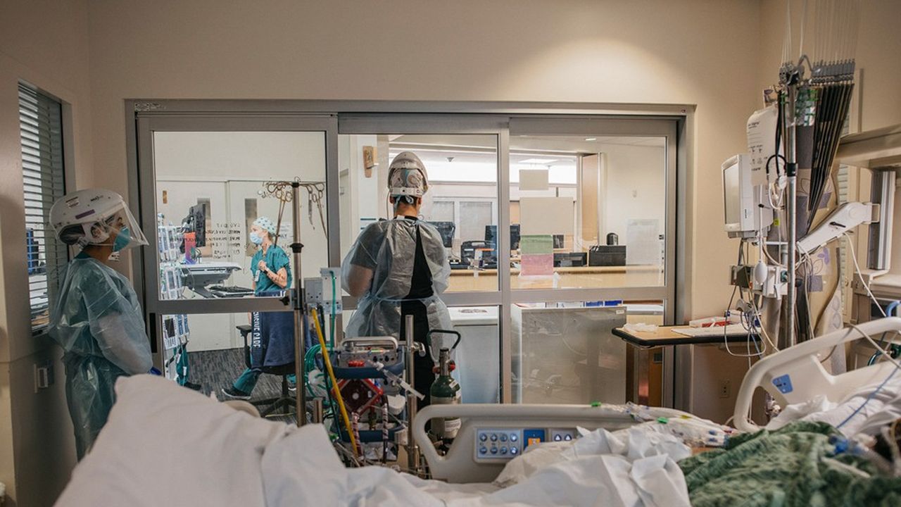 Les malades d'Omicron dans les hôpitaux californiens atterrissent rarement aux urgences et y restent en moyenne seulement un jour et demi.