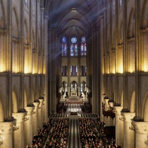 Nef de Notre-Dame de Paris. Vue tribune de l'orgue pour l'exposition immersive « Eternelle Notre-Dame » à l'Espace Grande Arche.