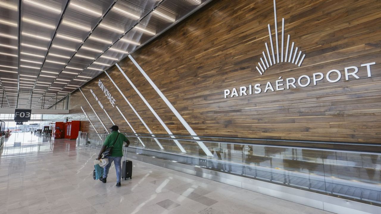 Le trafic des aéroports parisiens n'a récupéré que 34,4 % de leur trafic passager de 2019.