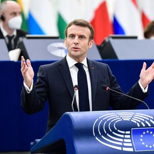 Emmanuel Macron a présenté ses priorités pour l'Europe, mais l'ambiance a été tendue.