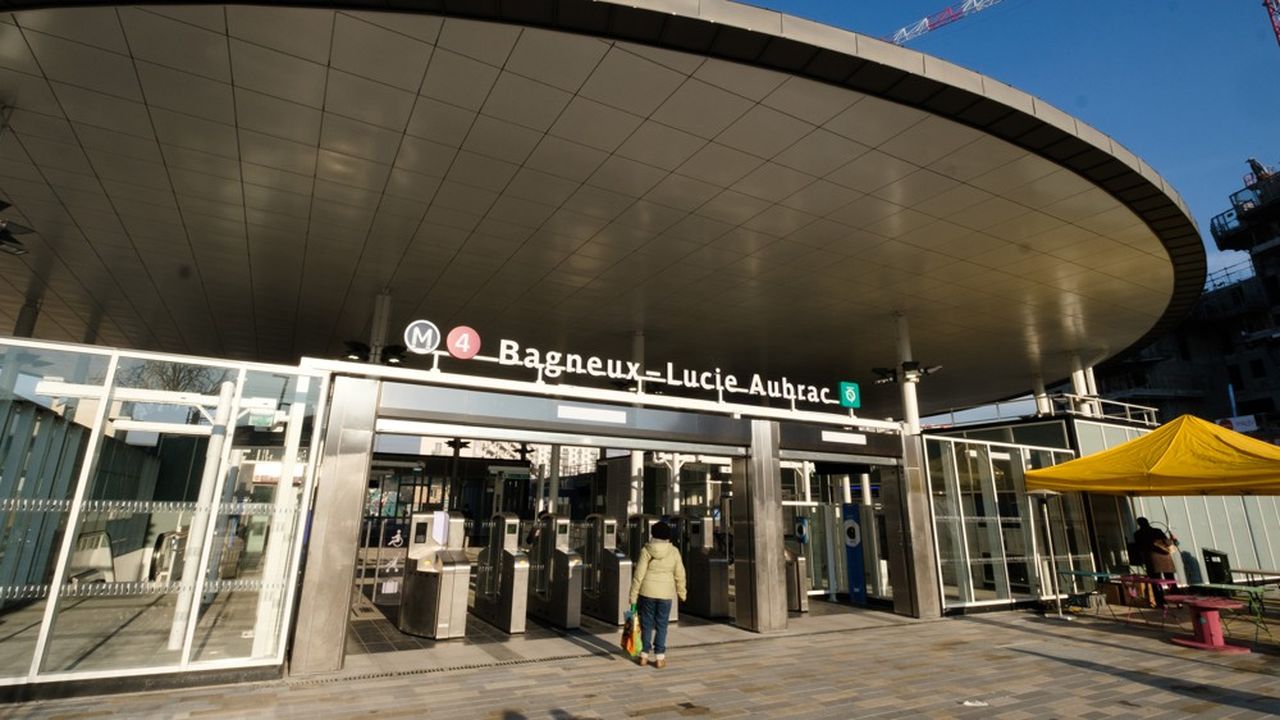 La nouvelle station Bagneux-Lucie Aubrac à Bagneux a été mise en service le 13 janvier 2022