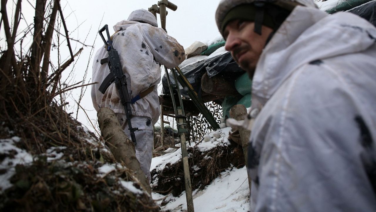 Des militaires ukrainiens dans la région de Donetsk, le 18 janvier 2022.