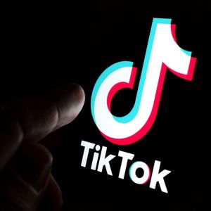 TikTok pèse 59 milliards de dollars, selon Brand Finance Global 500 2022.
