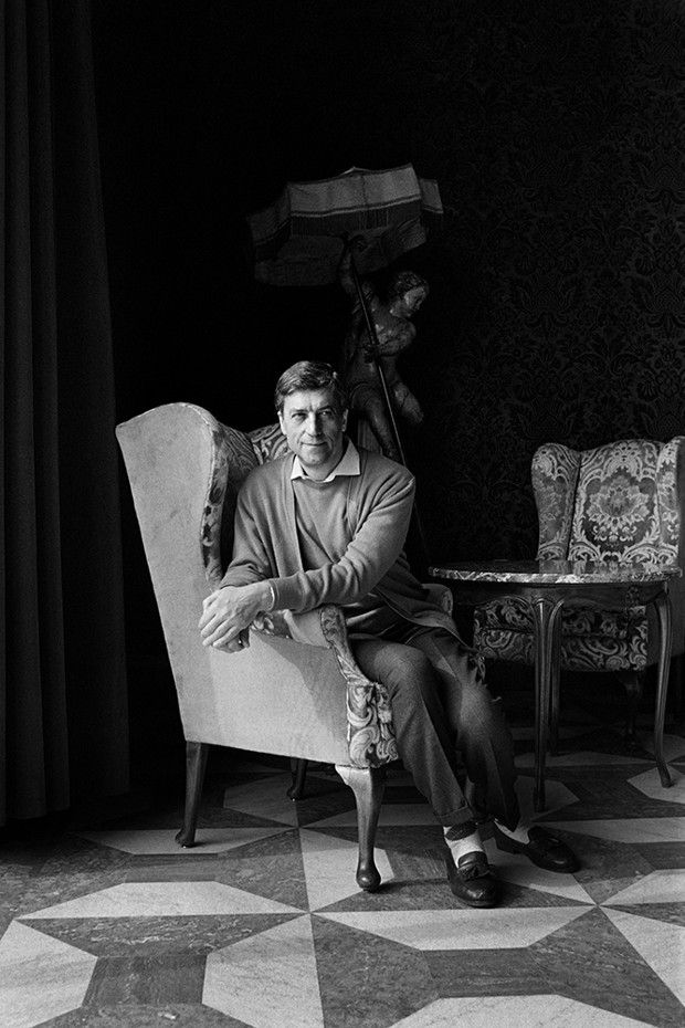 Le styliste italien Nino Cerruti, ici en 1985, est décédé le 15 janvier dernier.