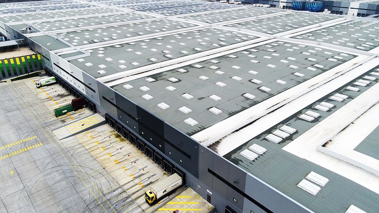 L'entrepôt Monoprix à Moissy-Cramayel : 100.000 mètres carrés qui visent la neutralité carbone.