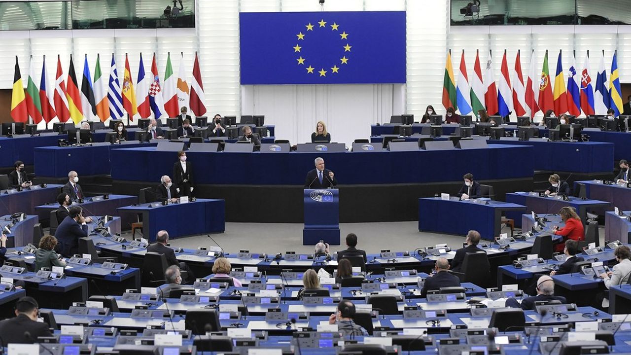 Le Parlement européen a largement approuvé un soutien financier à l'Ukraine.