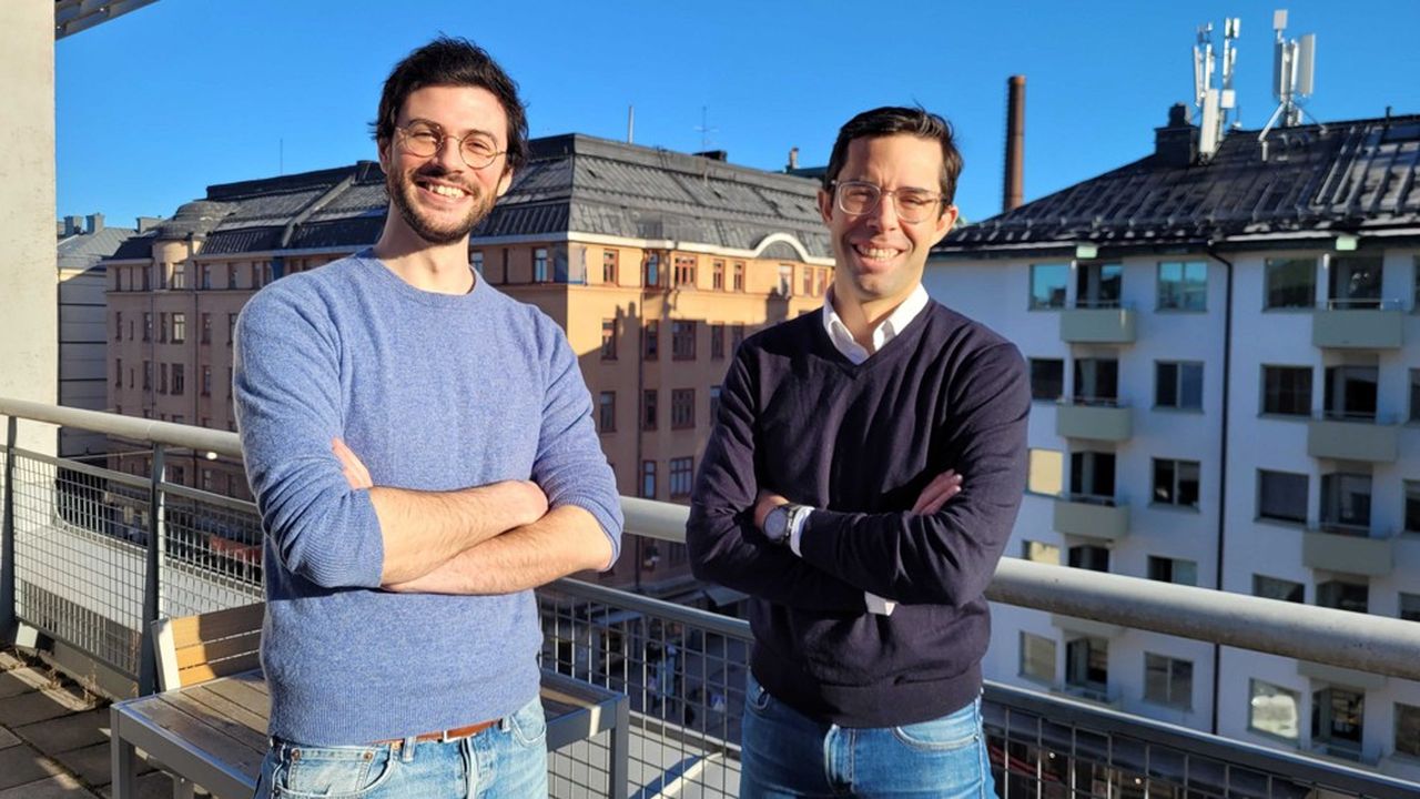 Alexandre ZANA et Arnaud EDUS sur la terrasse des locaux de BETAO, Stockholm ( le 15 février 2022 ).