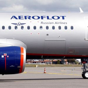 La compagnie publique Aeroflot, comme les autres compagnies russes, va se retrouver privée de pièces détachées occidentales, ce qui empêchera le bon entretien des appareils.
