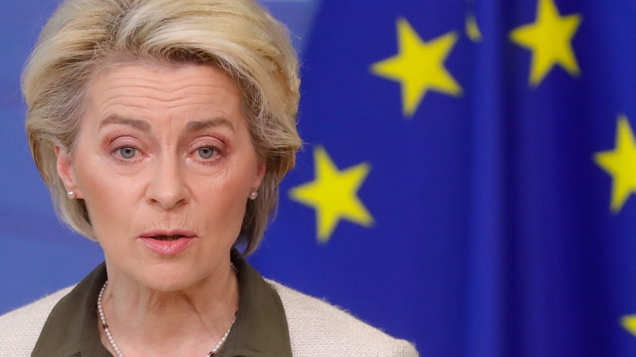 « Nous allons interdire dans l'UE la machine médiatique du Kremlin », a annoncé Ursula von der Leyen.